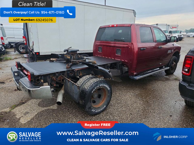 Used 2017 RAM 3500 Tradesman w/ Chrome Appearance Group AWD/4WD image 4