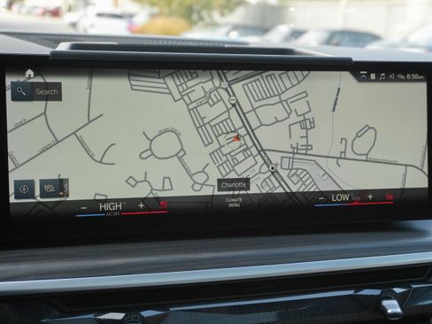 Certified 2023 BMW X7 xDrive40i w/ Premium Package image 20