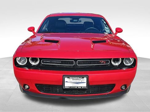 Used 2015 Dodge Challenger R/T Plus image 8