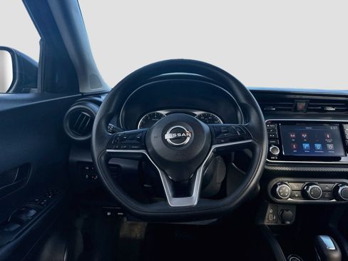 Used 2022 Nissan Kicks S FWD image 22