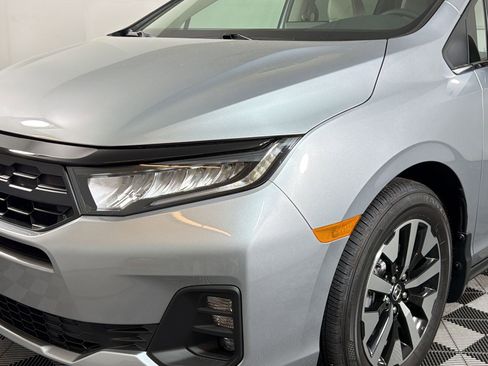 New 2026 Honda Odyssey EX-L image 10