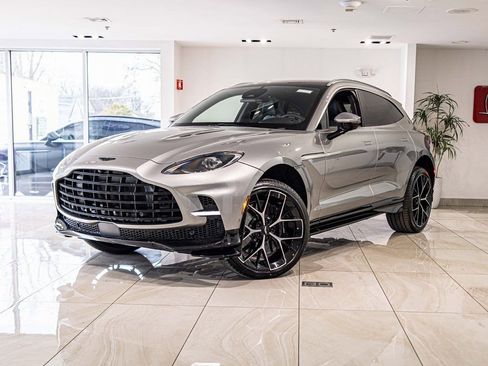 New 2026 Aston Martin DBX 707 image 1