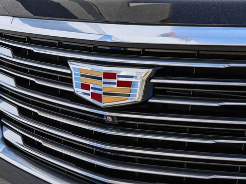 Used 2023 Cadillac Escalade ESV Premium Luxury Platinum AWD/4WD image 3