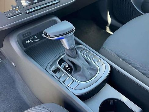 New 2025 Hyundai Kona SEL image 17