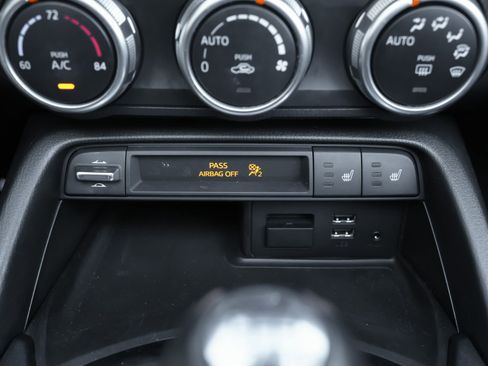 Used 2018 MAZDA MX-5 Miata RF Grand Touring RWD image 14