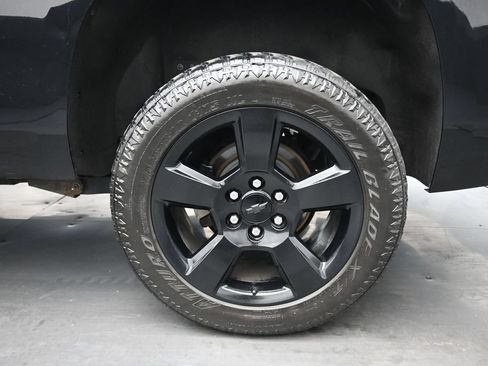 Used 2017 Chevrolet Tahoe LT w/ LT Midnight Edition AWD/4WD image 58