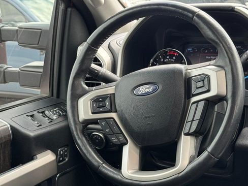 Used 2021 Ford F250 Lariat w/ Lariat Ultimate Package AWD/4WD image 12