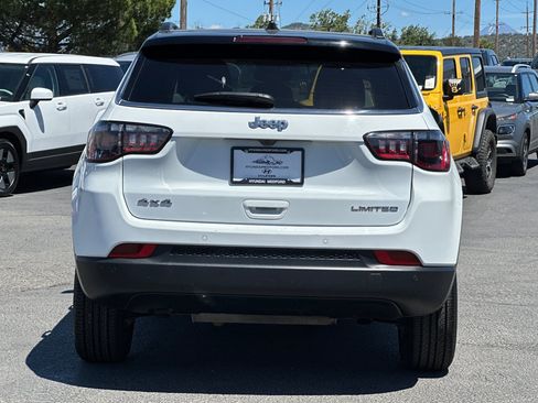 Used 2025 Jeep Compass Limited AWD/4WD image 5
