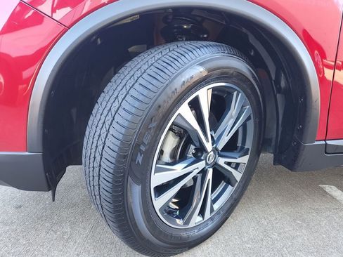 Certified 2017 Nissan Rogue SL w/ SL Premium Package image 33