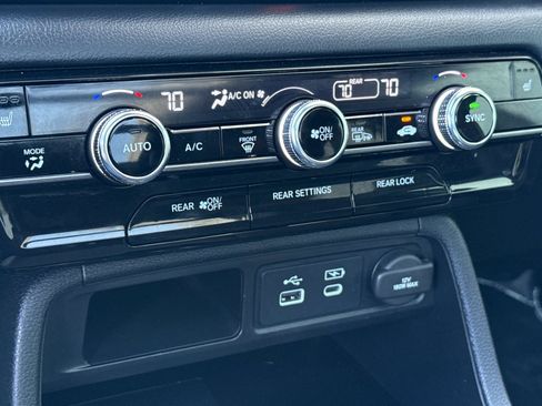 Certified 2023 Honda Pilot TrailSport image 16