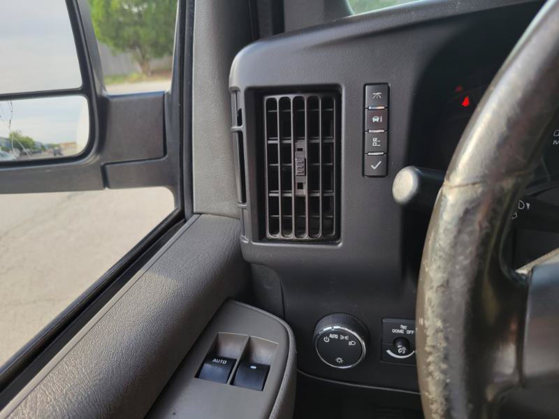 Used 2020 Chevrolet Express 2500 Extended w/ Communications Package RWD image 23