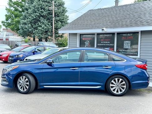 Used 2015 Hyundai Sonata Sport w/ Option Group 04 FWD image 2