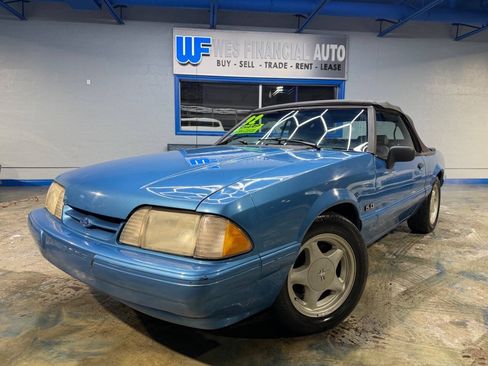 Used 1992 Ford Mustang LX RWD image 2