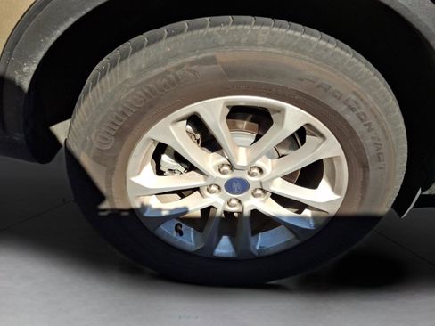 Used 2020 Ford Escape SE AWD/4WD image 9