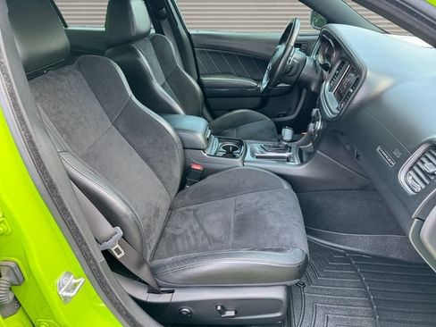 Used 2019 Dodge Charger GT RWD image 16