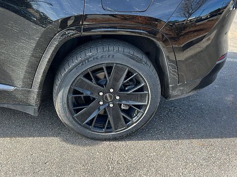 Used 2024 Jeep Wagoneer Launch Edition image 12