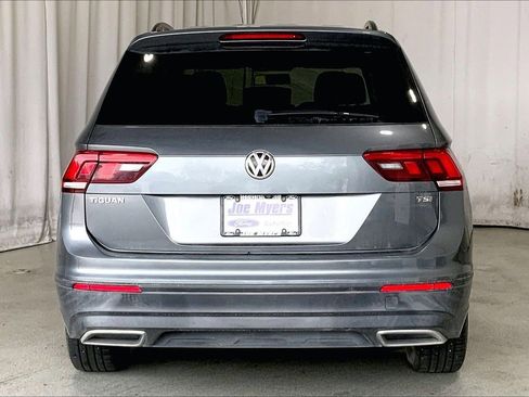 Used 2018 Volkswagen Tiguan S FWD image 4