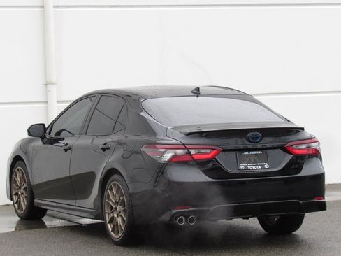 Certified 2024 Toyota Camry SE w/ Convenience Package image 5