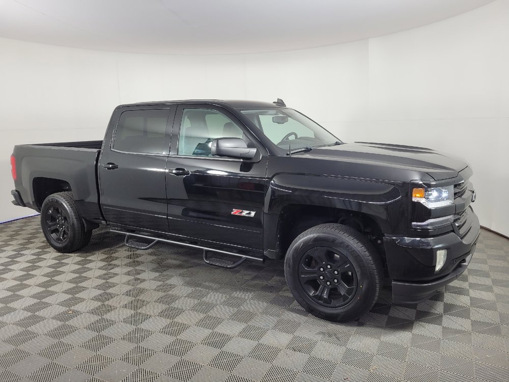 Used 2017 Chevrolet Silverado 1500 LTZ Z71 w/ Midnight Edition AWD/4WD image 11