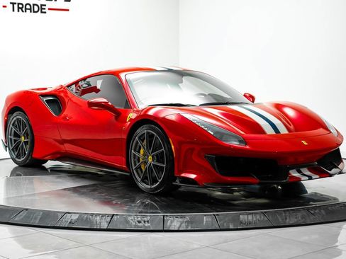 Used 2020 Ferrari 488 Pista Coupe RWD image 3