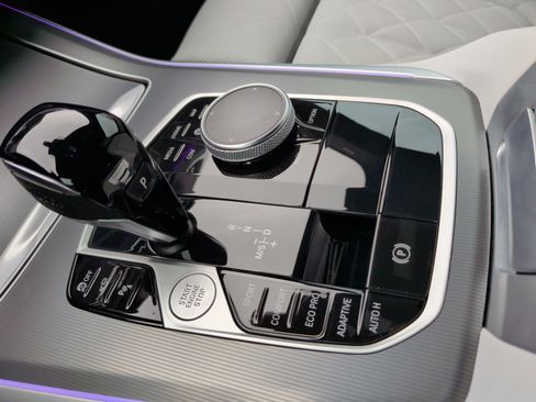 Certified 2023 BMW X5 sDrive40i w/ M Sport Package image 21