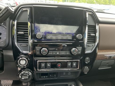 Used 2023 Nissan Titan Platinum Reserve w/ Moonroof Package AWD/4WD image 13