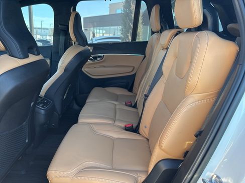 Used 2023 Volvo XC90 B6 Ultimate image 12