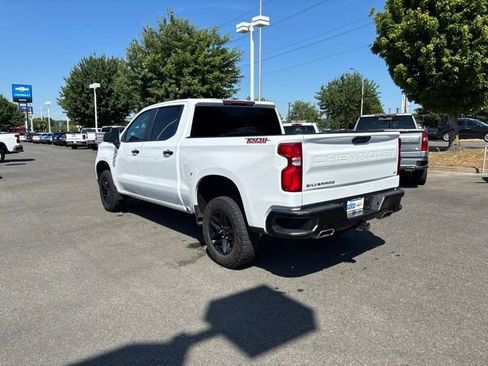 Used 2024 Chevrolet Silverado 1500 LT Trail Boss w/ Protection Package AWD/4WD image 3