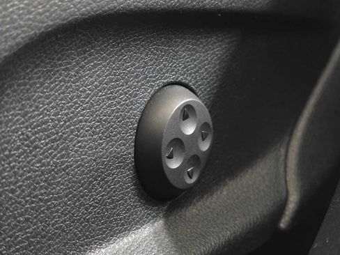 Certified 2016 Mercedes-Benz C 300 4MATIC Sedan image 26