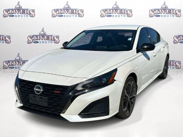 Used 2024 Nissan Altima 2.5 SR FWD image 3