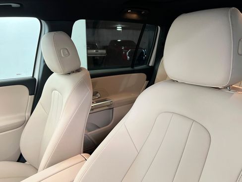 New 2026 Mercedes-Benz GLB 250 4MATIC image 16
