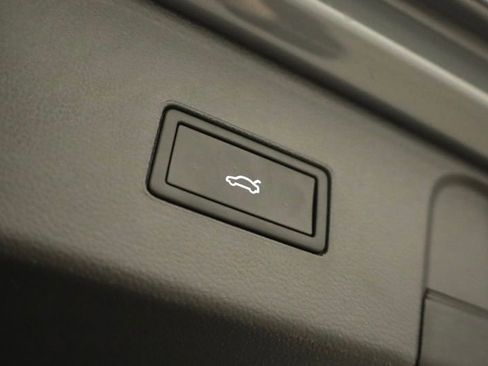 New 2026 Volkswagen Atlas SEL Premium R-Line image 40