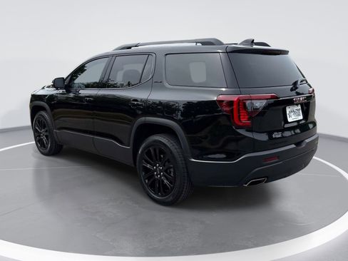 Certified 2023 GMC Acadia SLE w/ Driver Convenience Package FWD image 6