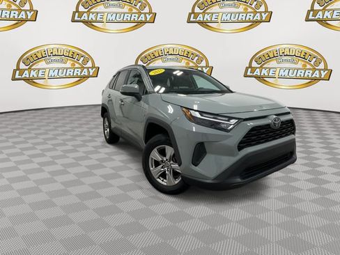 Used 2023 Toyota RAV4 XLE FWD image 5