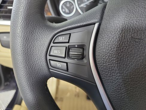 Used 2014 BMW 335i xDrive Sedan AWD/4WD image 13