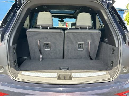 Used 2025 Cadillac XT6 Luxury AWD/4WD image 22