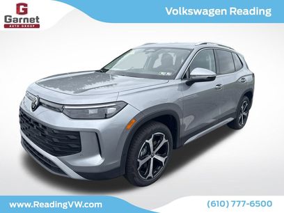 New 2025 Volkswagen Tiguan SE