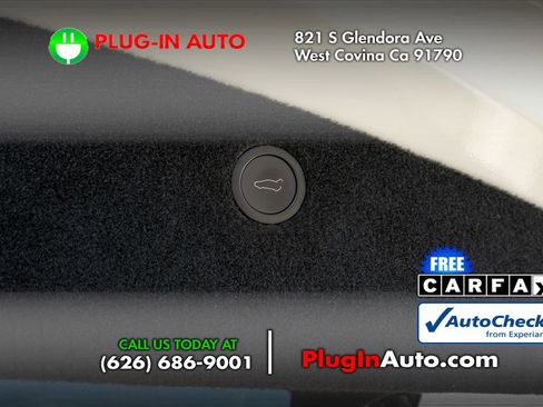 Used 2022 Tesla Model X Plaid image 15