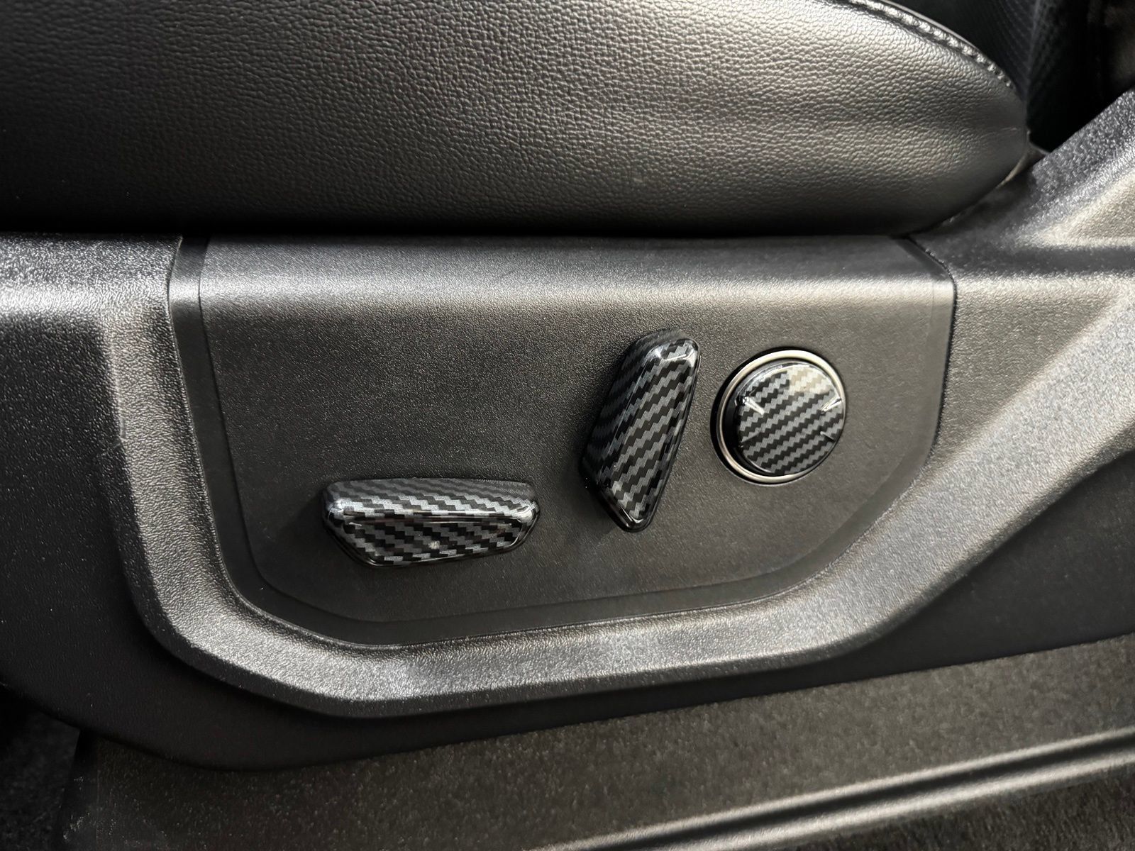Used 2019 Ford F150 Raptor w/ Equipment Group 802A Luxury AWD/4WD image 27