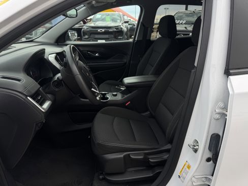 Used 2024 GMC Terrain SLE image 16