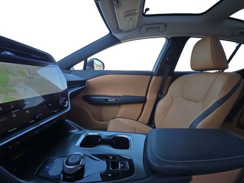 Used 2023 Lexus RZ 450e Premium w/ Technology Package image 11