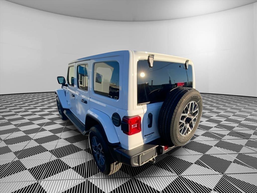New 2026 Jeep Wrangler Unlimited Sahara AWD/4WD image 8