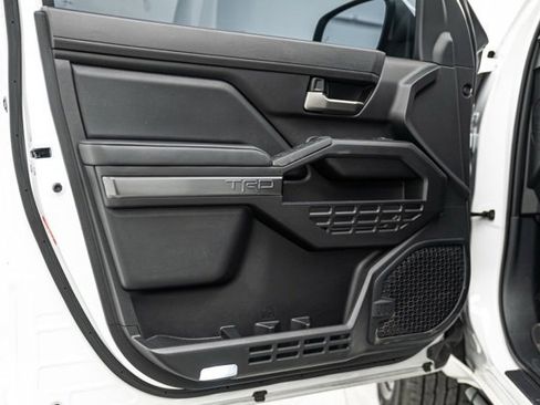 Used 2024 Toyota Tacoma TRD Sport image 23