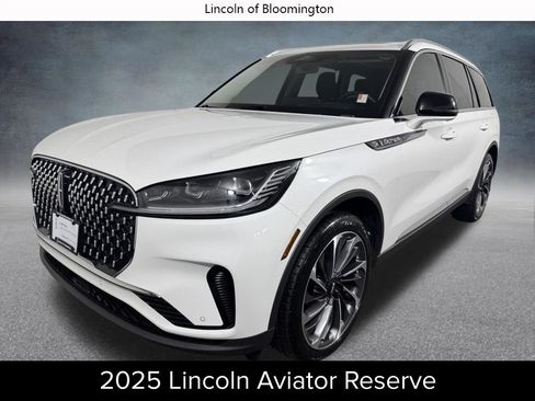 Used 2025 Lincoln Aviator Reserve w/ Equipment Group 201A AWD/4WD image 1