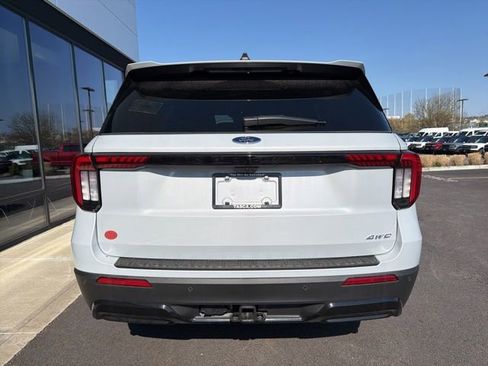 New 2026 Ford Explorer ST-Line AWD/4WD image 4