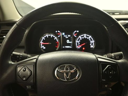Used 2021 Toyota 4Runner Venture w/ Moonroof Package AWD/4WD image 15