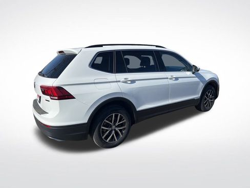 Used 2019 Volkswagen Tiguan SE image 49