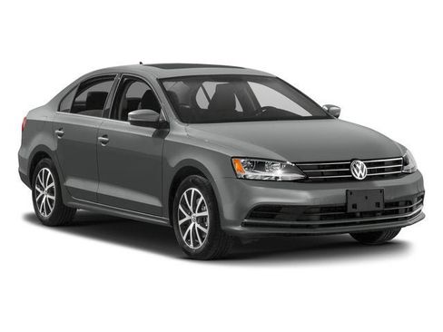 Used 2017 Volkswagen Jetta SE image 6