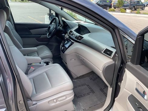Used 2016 Honda Odyssey EX-L image 45