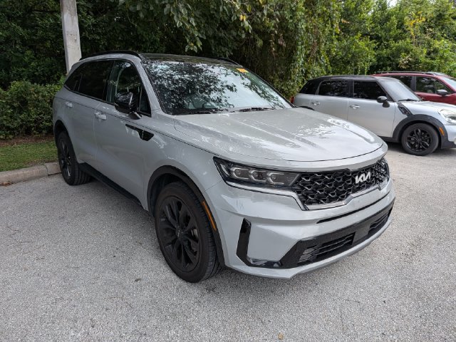 Certified 2023 Kia Sorento SX FWD image 1